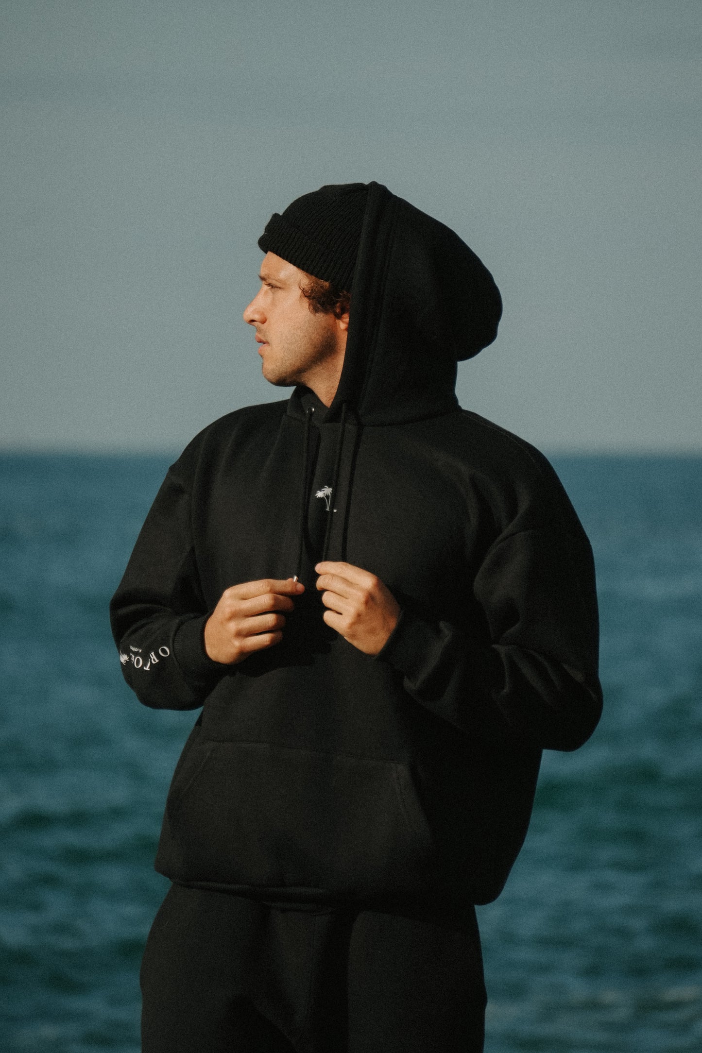 Moletom Essentials by Born to Live