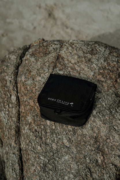 Necessaire Essentials by Born to Live