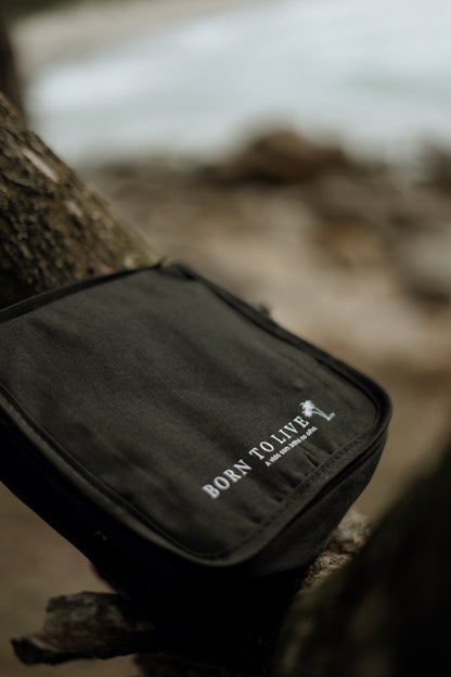 Necessaire Essentials by Born to Live