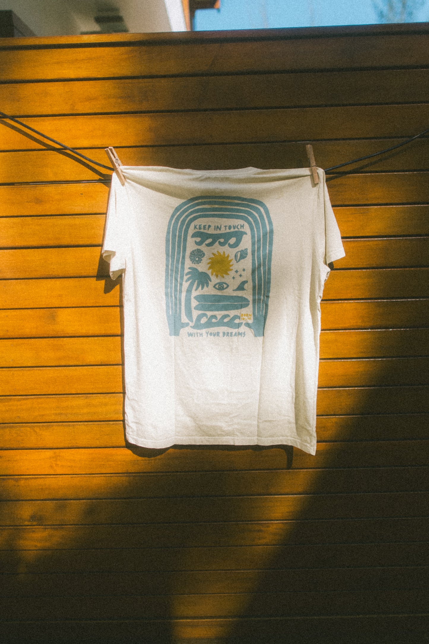 Camiseta Keep in Touch with Your Dreams